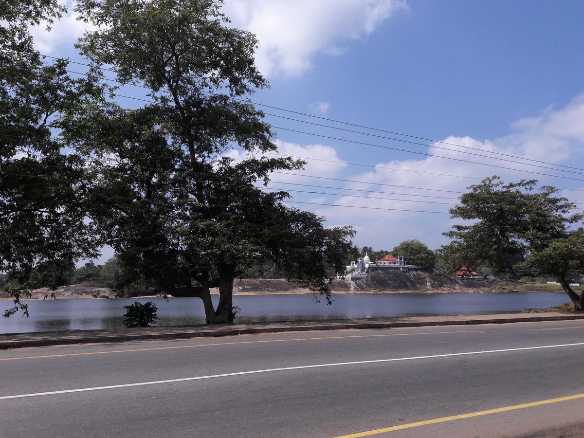 Saragama Holiday Resort Kurunegala Exteriör bild